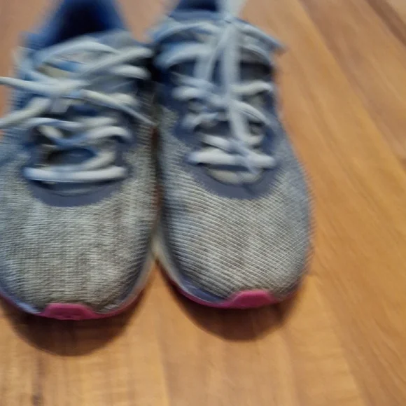 Under Armour Gray Running Shoes - Picture 7 of 7